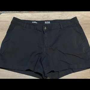 Like New! a.n.a Shorts - 14